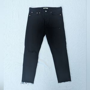Levi's║Black Wedgie Ripped Jeans║Size 31